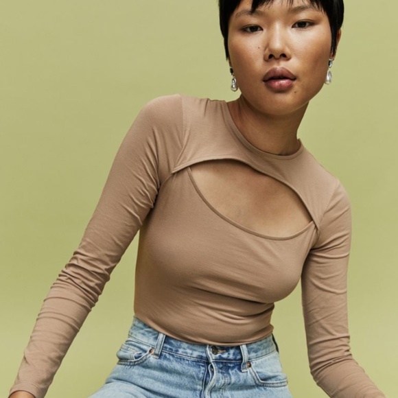 H&M Tops - H&M cut off thong bodysuit beige size small